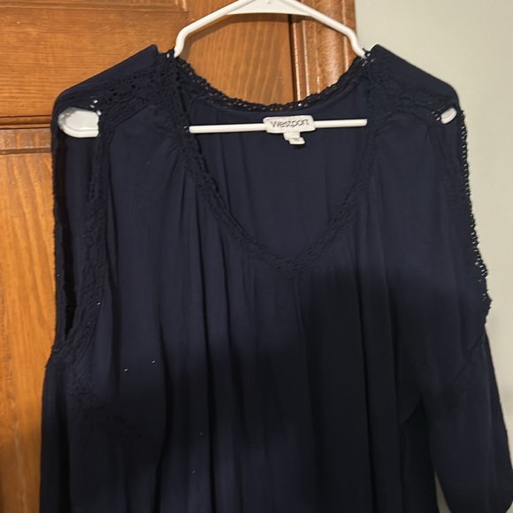 Westport 2X rayon blue cold shoulder lace tunic. Good condition. Pretty. Nice - Picture 3 of 11